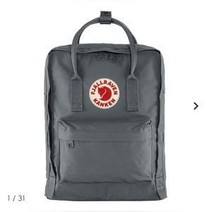 Fiallraven Classic Kanken
Backpack 16L